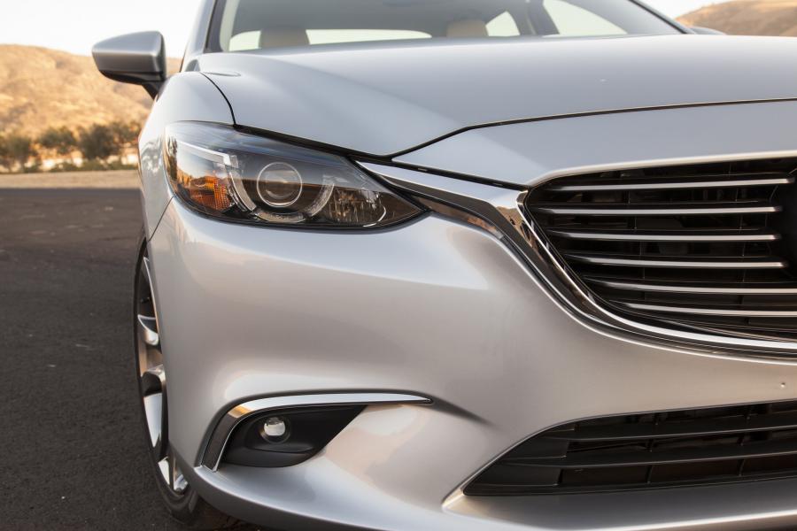 Детали экстерьера Mazda6 Sedan 2015 года  (NA) (фото 26 из 74)